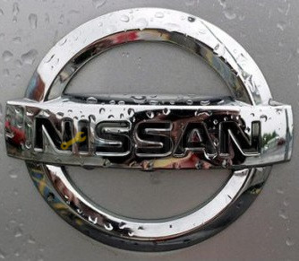 Эмблема на крышку багажника Ниссан Сентра B17 Эмблема на крышку багажника Ниссан Сентра B17