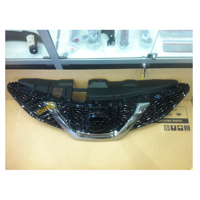 Решётка радиатора для Ниссан Кашкай J11 под камеру оригинал