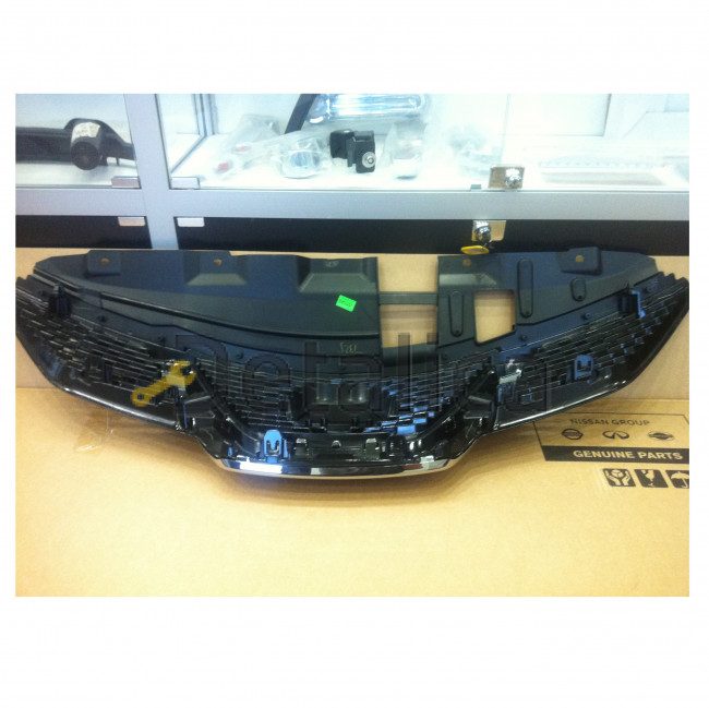 Решётка радиатора для Ниссан Кашкай J11 под камеру оригинал