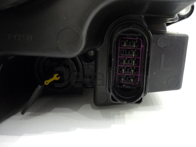 Фара левая с регулятором мотора внутри черная для Фольксваген Джетта 6 от 2011 (Depo)