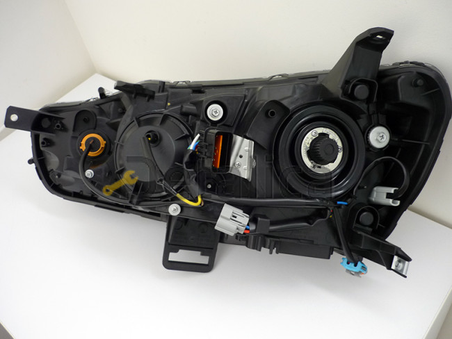 Фара правая для Митсубиси Лансер 10 Депо