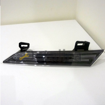 Накладка на фару Ниссан Мурано Z51 оригинал