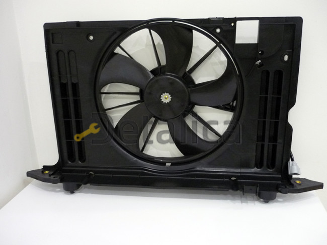 Диффузор радиатора охлаждения Тойота Авенсис 2008 Китай