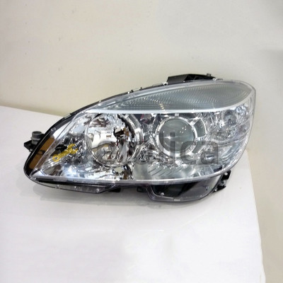 Фара левая для Мерседес W204 2007-2010 Depo