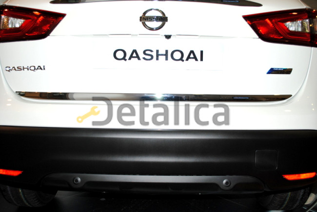 Молдинг 5-й двери хром на край нижний для Ниссан Кашкай J11E