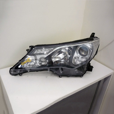 Фара левая для Тойота Рав 4 2013 диоды и ксенон