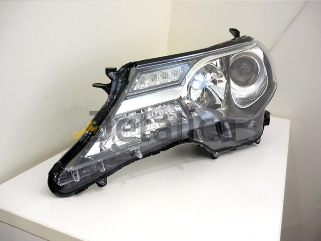 Фара левая для Тойота Рав 4 2013 диоды и ксенон