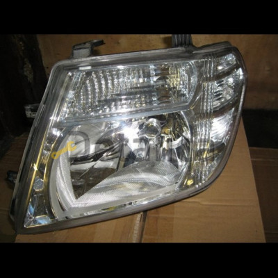 Фара левая для Ниссан Навара рестайлинг Фара левая для Ниссан Навара рестайлинг