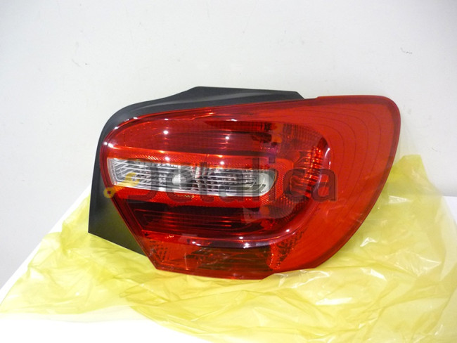 Фонарь задний правый Мерседес W176 A-Class