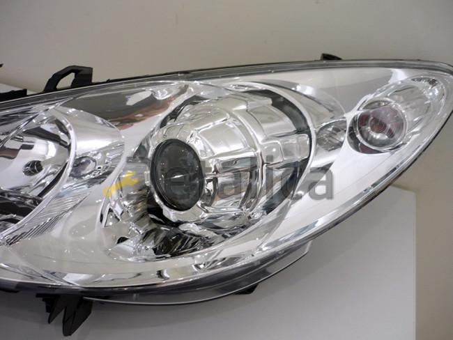 Фара левая линзованная для Пежо 307 Депо