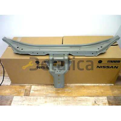 Передняя панель для Ниссан Альмера G15