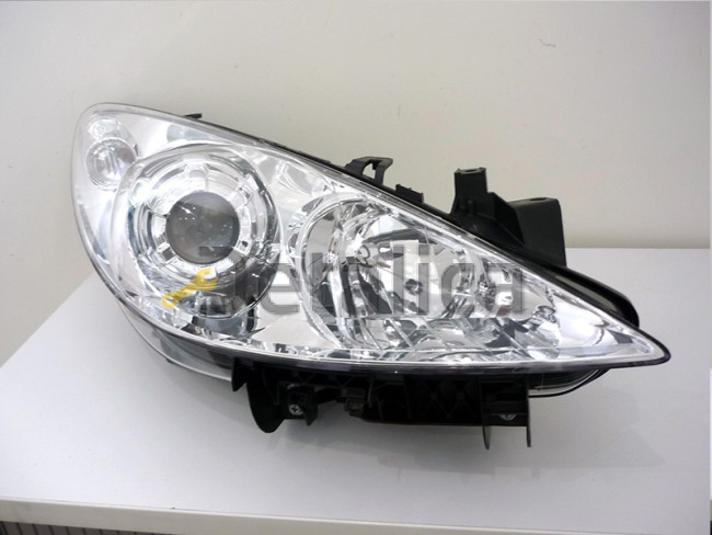 Фара правая линзованная для Пежо 307 Депо