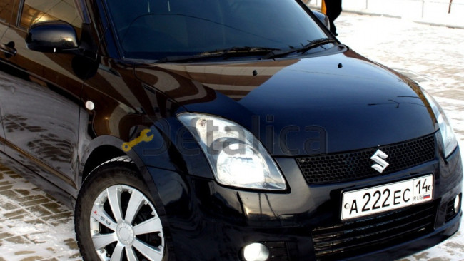 Фара правая для Сузуки Свифт внутри чёрная DEPO