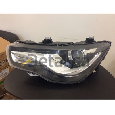 Фара левая с регулятором мотора ксенон D3S для Ауди А1 от 2010 (Depo) диодная