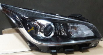 Фара правая линзованная для Киа Rio IV (Китай) Фара правая линзованная для Киа Rio IV (Китай)