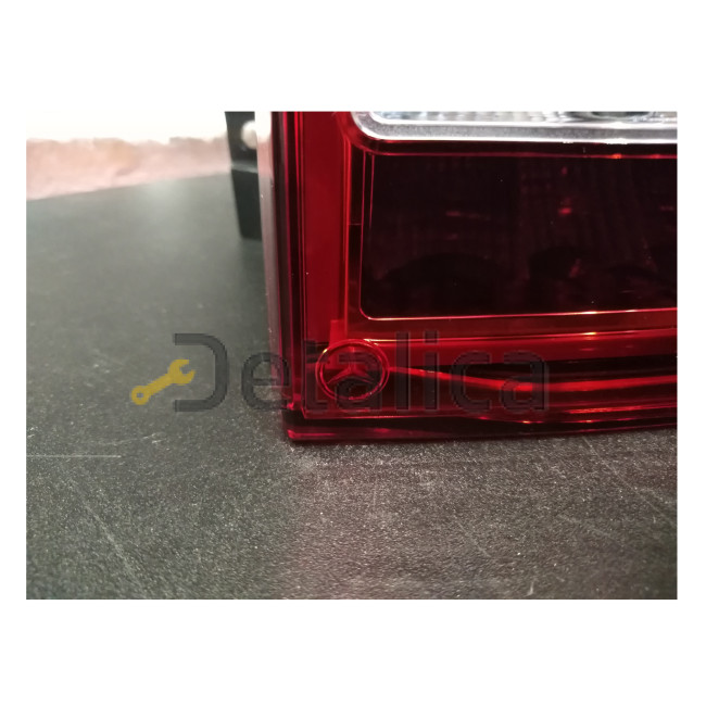Фонарь задний правый Мерседес W447 V200 V-Class оригинал 