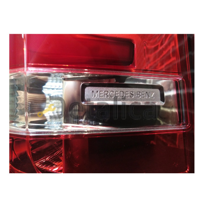 Фонарь задний правый Мерседес W447 V200 V-Class оригинал 