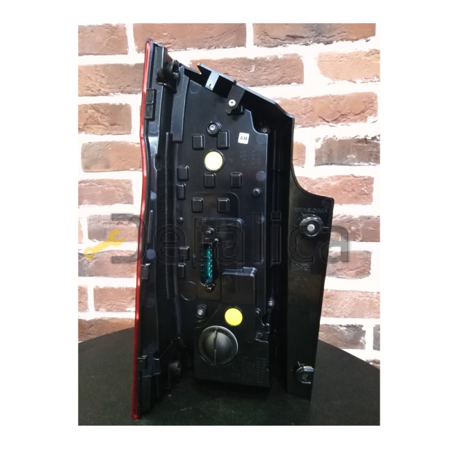 Фонарь задний правый Мерседес W447 V200 V-Class оригинал 