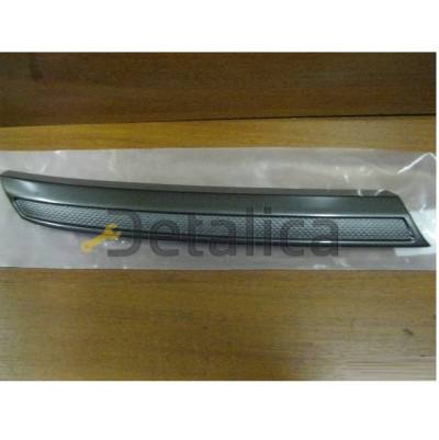 Молдинг решетки радиатора правая модели без серебристого молдинга для Тойота Королла от 2006 (оригинал)