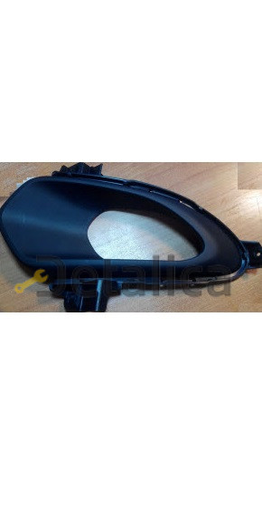 Решетка бампера переднего правая с отверстием под противотуманку для Киа Сид 2 от 2012 (Китай)