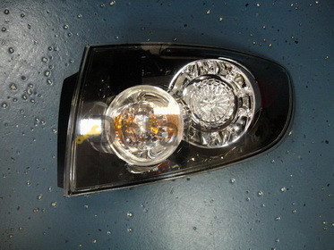 Mazda 3 фонарь задн внешн прав (седан) прозрач с диод габарит, стоп сигнал (Китай)