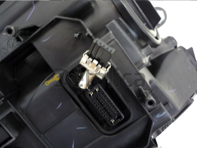 Фара правая ксенон для Мерседес W204 2007-2010 Депо