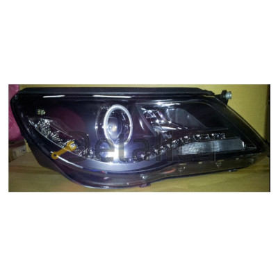 Фары тюнинг комплект линзованная светящийся ободок без корректора внутри черная для Фольксваген Тигуан от 2007-2010 (Eagle Eyes) Фары тюнинг комплект линзованная светящийся ободок без корректора внутри черная для Фольксваген Тигуан от 2007-2010 (Eagle Eyes)