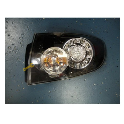 Фонарь задний внешний правый Мазда 3 седан 2004-2007 диоды