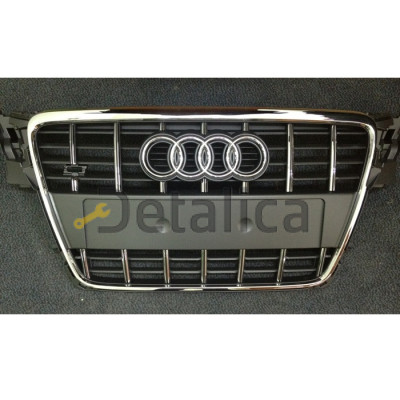 Решётка радиатора для Ауди А1 с хром ободком оригинал