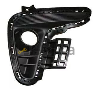 Решетка бампера передн правая с отв п/противотум (седан) для Киа Rio IV (Китай)