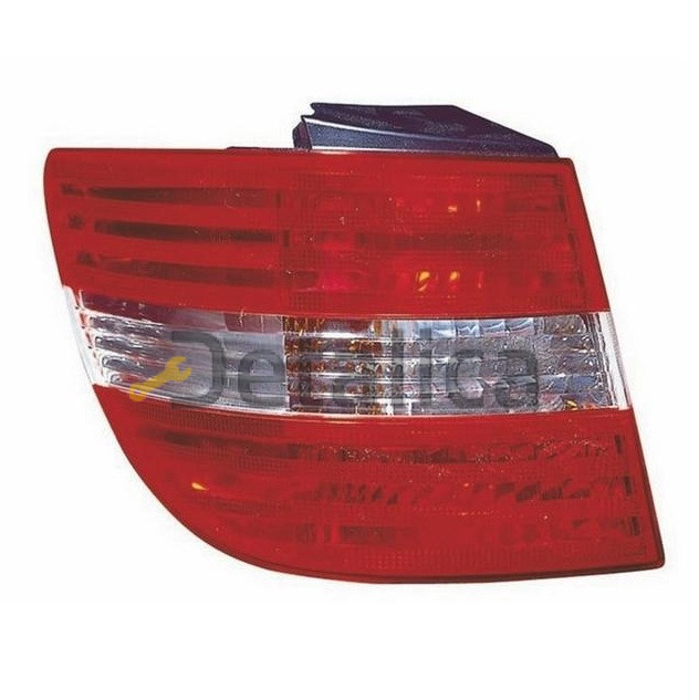 Фонарь задний внешний левый красн-хром для Мерседес W245 B-Class от 2005-2011