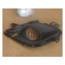 Решетка бампера передняя левая с отверстием  под противотуманку для мазда 6 от 2013