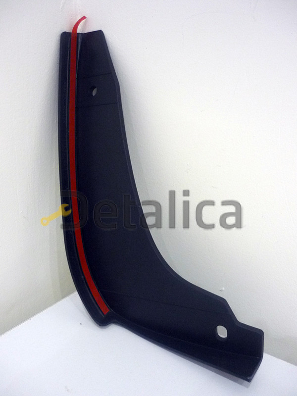 Брызговик задний правый Ниссан Террано D10 оригинал