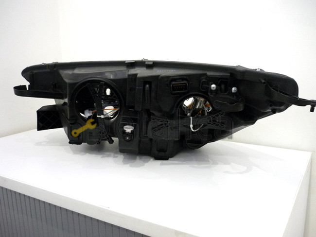 Фара правая для Ситроен С4 2010 депо