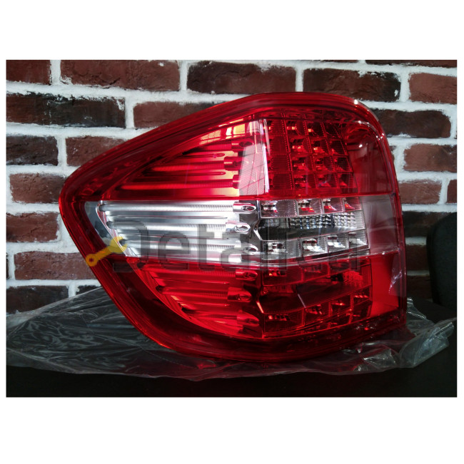 Фонарь задний левый для Мерседес W164 ML 2008-2011 рестайлинг диодный оригинал