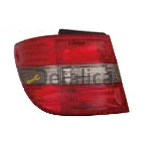 Фонарь задний внешний левый тонированный красн-хром для Мерседес W245 B-Class от  2005-2011