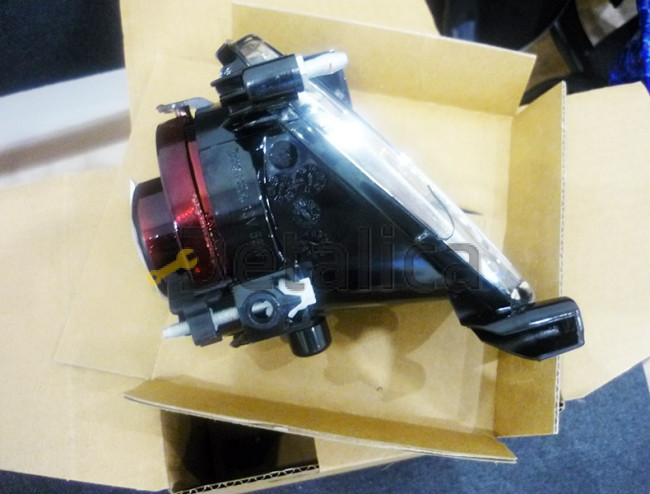 Фара противотуманная левая для Тойота Авенсис от 2003-2005 (Depo)