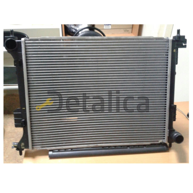 Радиатор охлаждения АТ для Хендай I20 (Nissens)