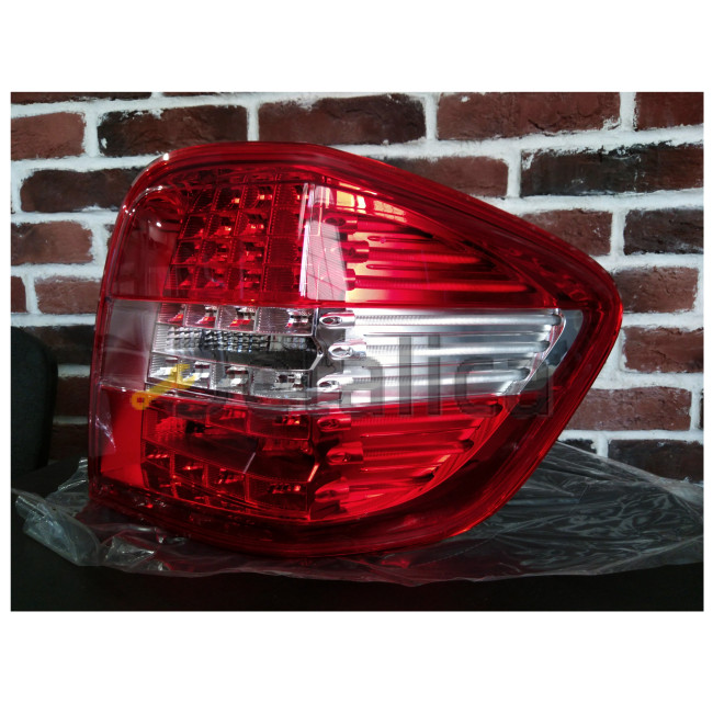 Фонарь задний правый для Мерседес W164 ML 2008-2011 рестайлинг диодный оригинал