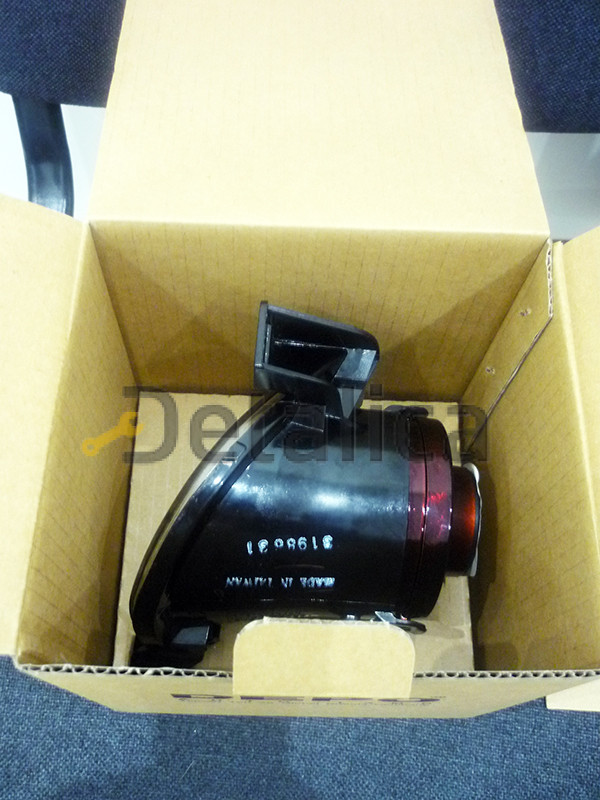 Фара противотуманная правая для Тойота Авенсис от 2003-2005 (Depo)