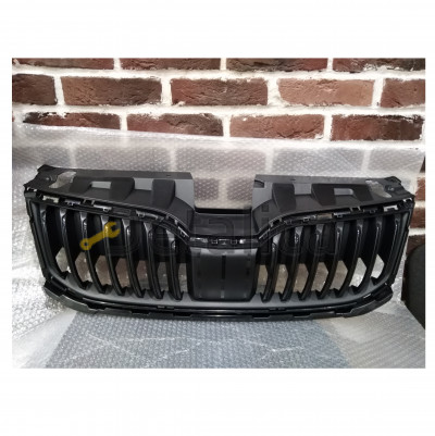 Решетка радиатора для Шкода Октавия А7 оригинал