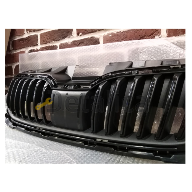 Решетка радиатора для Шкода Октавия А7 оригинал