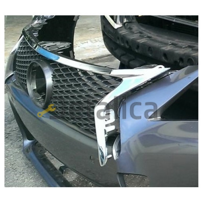 Решетка радиатора оригинал для лексус GS300 от 2012