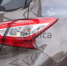 Фонарь задний внешний правый для Ниссан Тиида С13 оригинал ( в сборе )