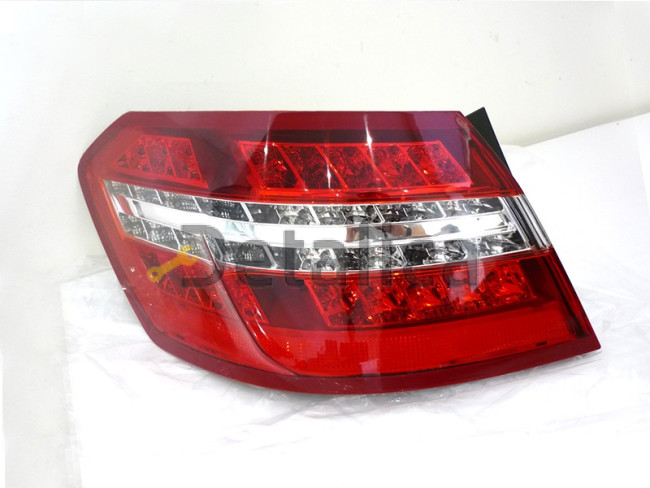 Фонарь задний внешний левый диод  AVANTGARD для Мерседес W212