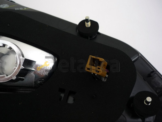 Фонарь задний внутренний левый для Ниссан Тиида С13