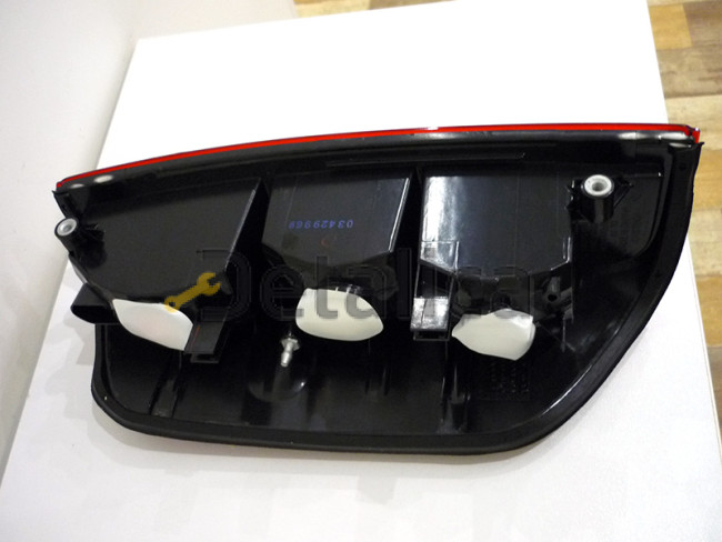 Фонарь задний правый для Ниссан Навара