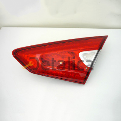 Фонарь задний внутренний правый для Ниссан Тиида С13