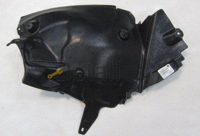 Подкрылок для Мерседес W204 переднего крыла правый задняя часть (Тайвань)