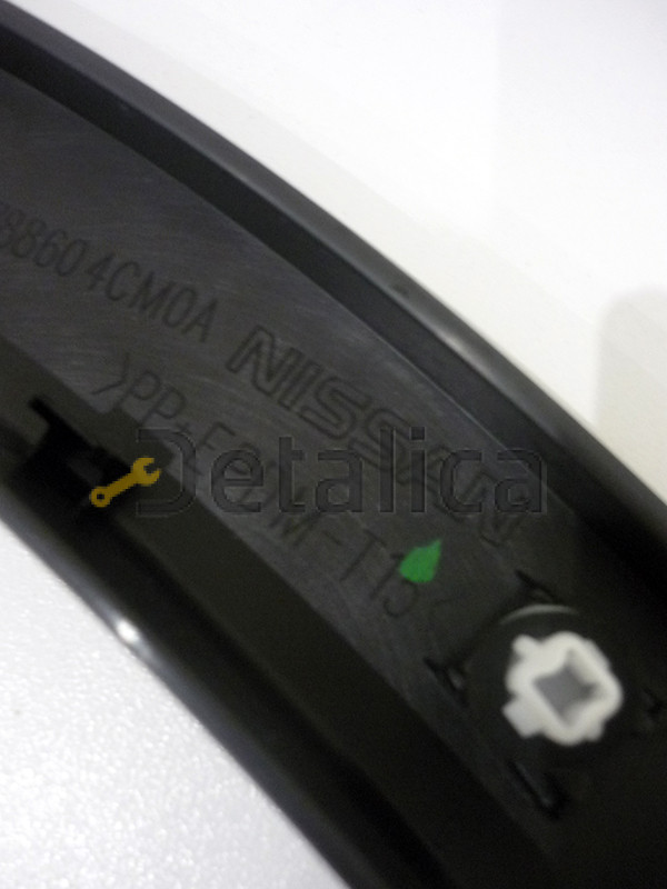 Расширитель заднего крыла правый для Ниссан Х-Трейл Т32 оригинал